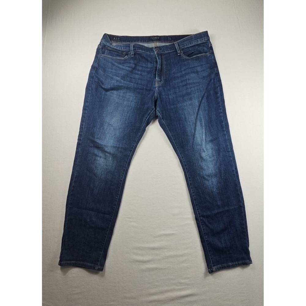 Lucky Brand 411 Athletic Taper Jeans Mens 40x30 Blue Distressed Advanced Stretch - Picture 16 of 16